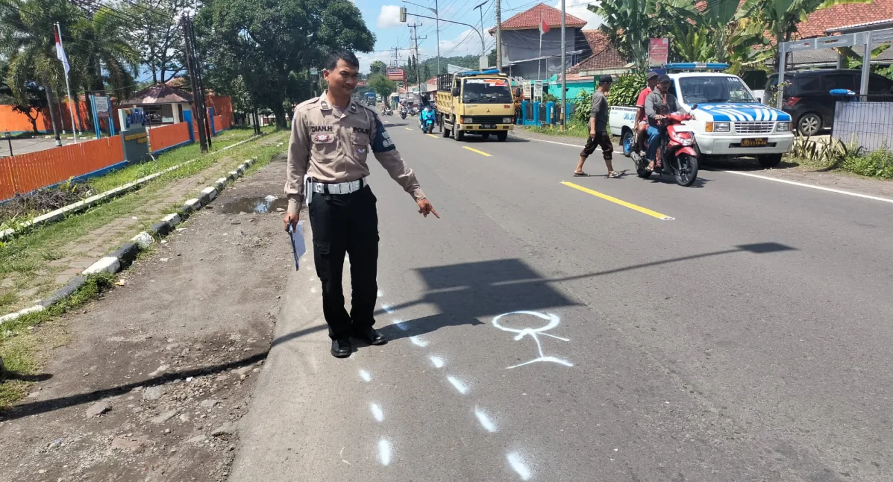 Pejalan Kaki di Sumedang Tertabrak Sepeda Motor