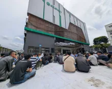 Karyawan eFishery aksi menolak rencana PHK. Foto: Dok. Serikat Pekerja PT Multidaya Teknologi Nusantara