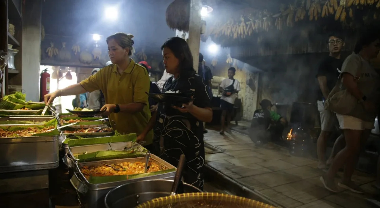 Pesona Kampung Sunda