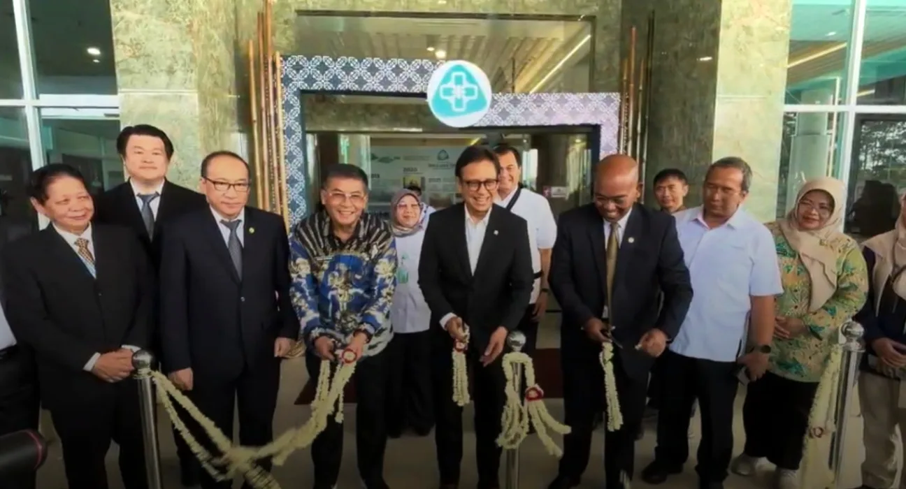 Menkes Resmikan RS Maranatha dan Dorong Cetak Dokter