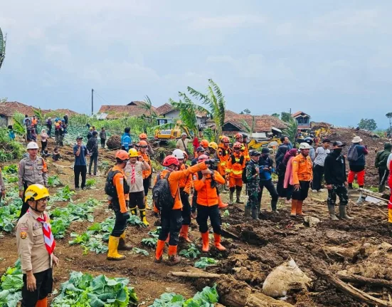 Kwarda Jabar Mobilisasi Pramuka Peduli Turun ke Titik Bencana Longsor Cisarua Bandung Barat